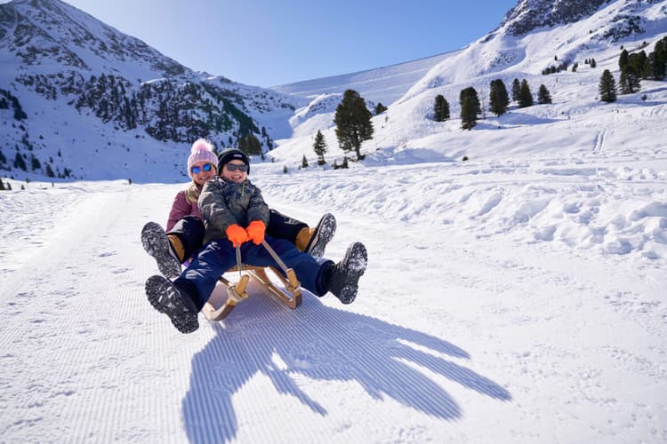 Mountain-Warehouse-Kids-Sledding